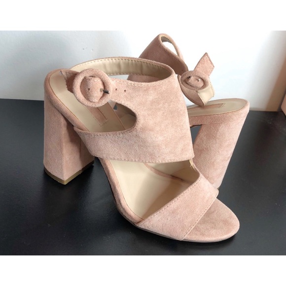 Forever 21 Shoes - 🚨SOLD 🚨 Blush pink chunky heel heels